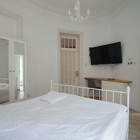 George Enescu Suites Bucharest Exterior photo