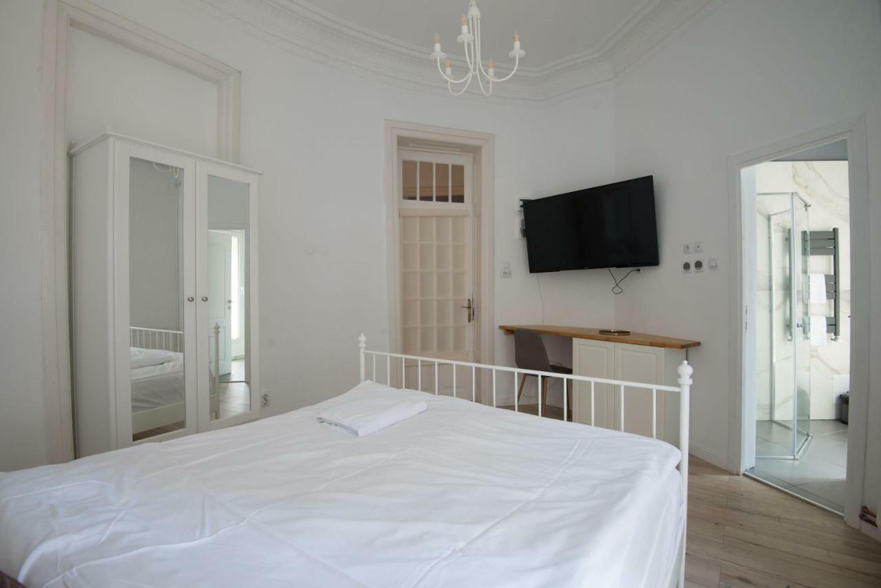 George Enescu Suites Bucharest Exterior photo